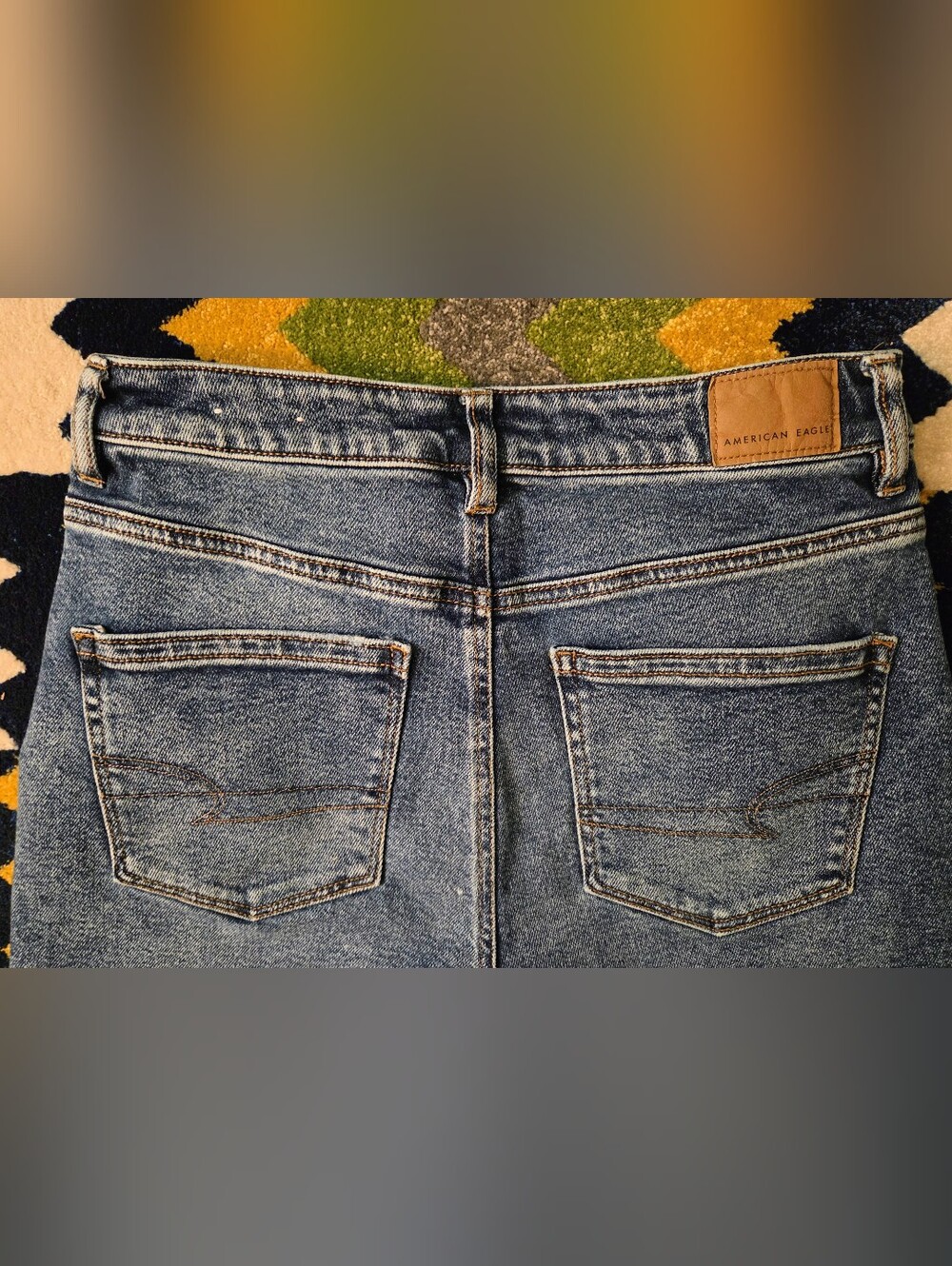 American Eagle Outfitters "Highest Rise Mom Jean"  Cropped Frayed Hem - Picture 7 of 10